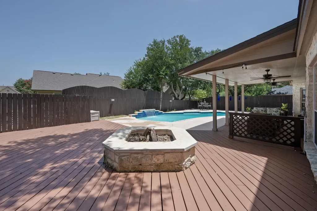 108 Thornwood Road Georgetown TX 78628