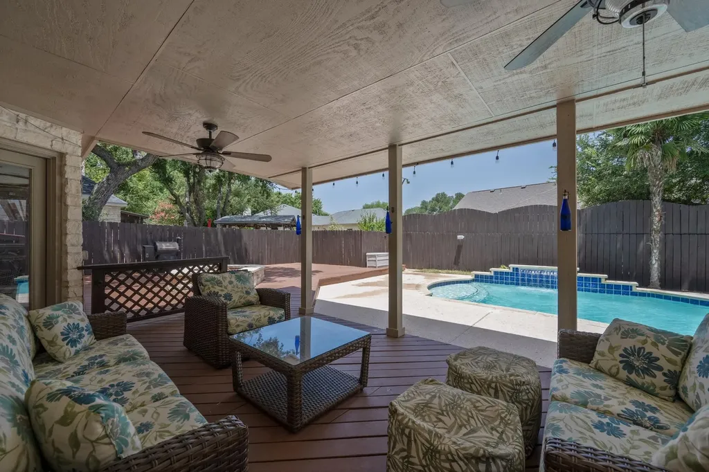 108 Thornwood Road Georgetown TX 78628