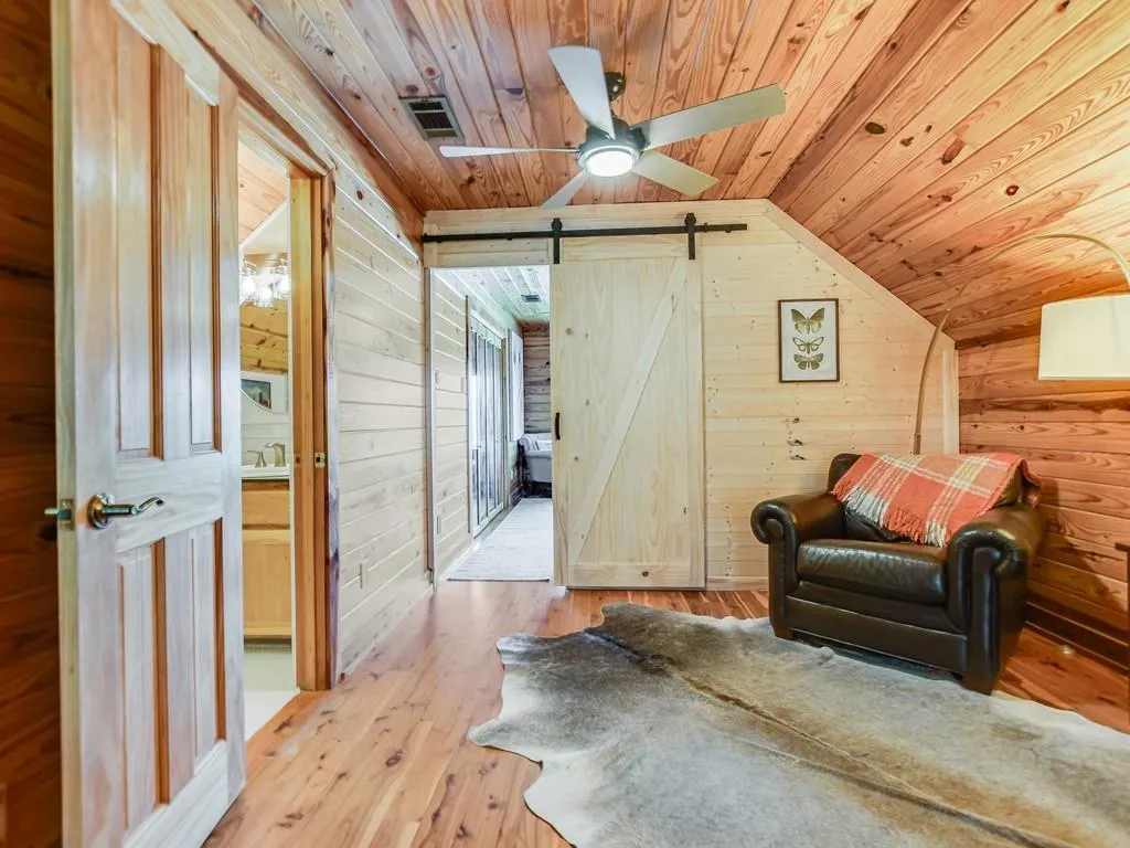 254 Middleton Road Spicewood TX 78669