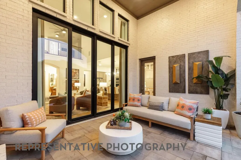 719 Bird Hollow Austin TX 78737