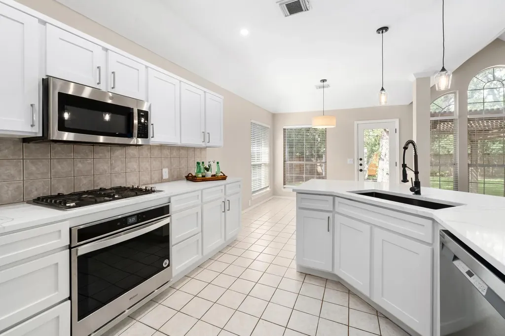5405 Apache Creek Cove Austin TX 78735