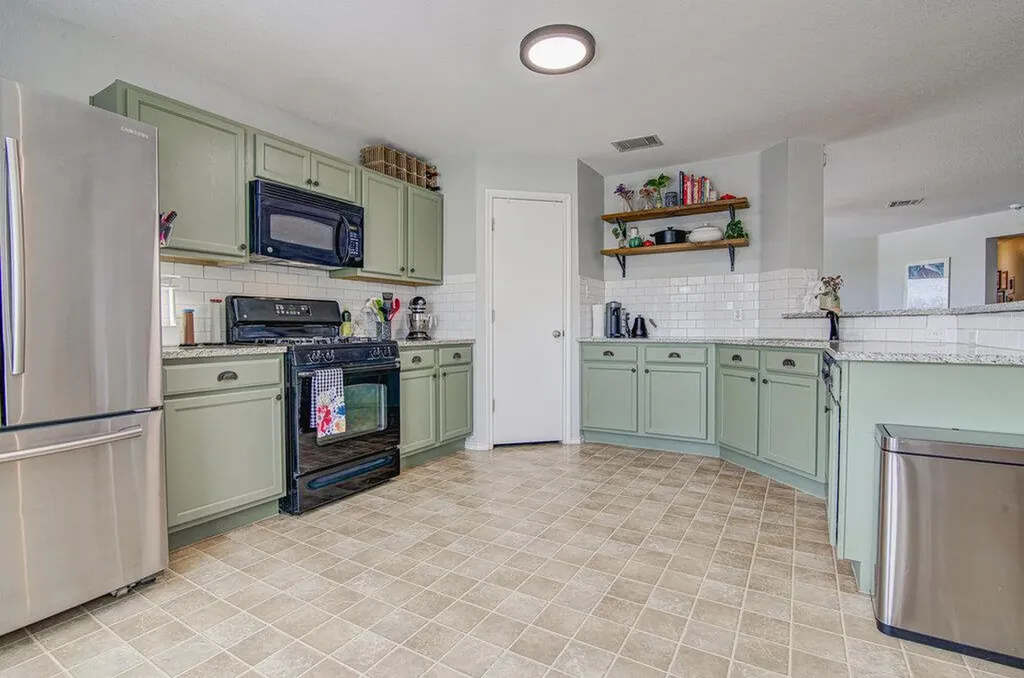 483 Quarter Avenue Buda TX 78610