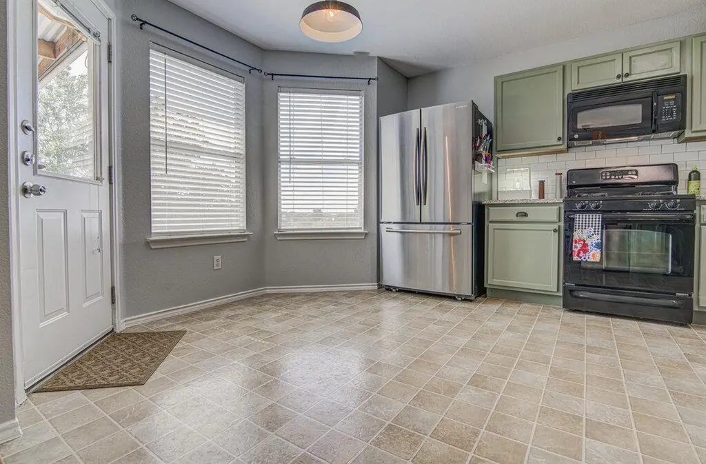 483 Quarter Avenue Buda TX 78610