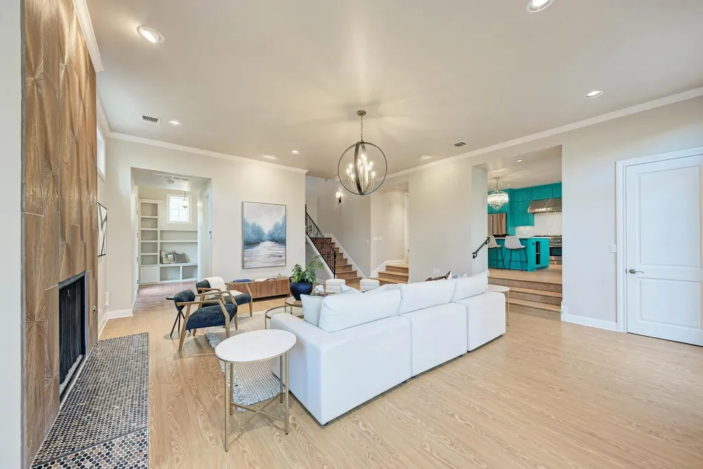 2308 Forest Avenue Austin TX 78704