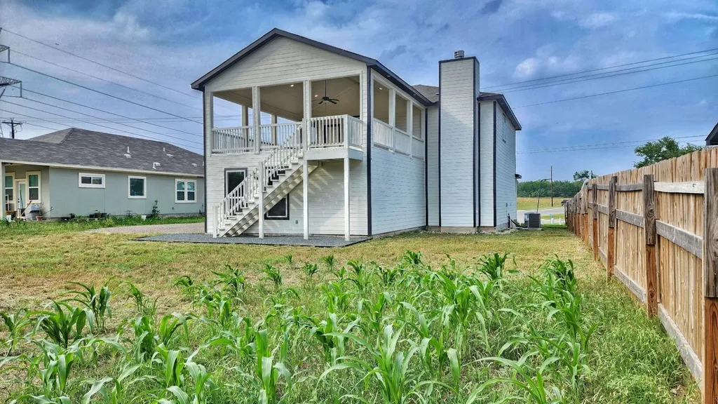 106 Margarita Drive Dale TX 78616