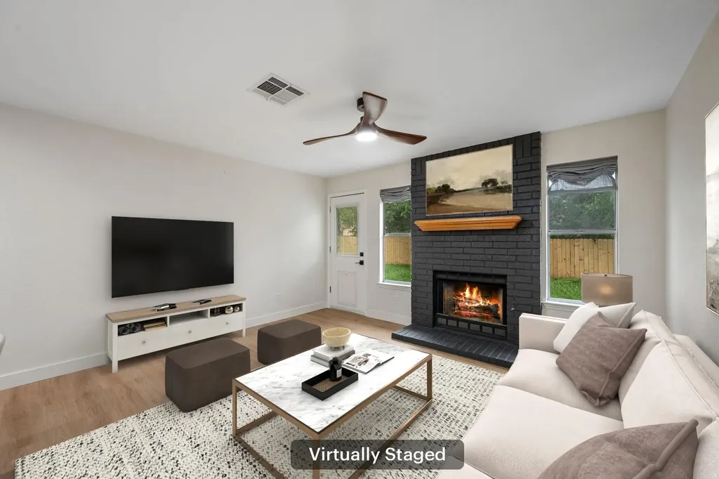 8322 Doe Meadow Drive Austin TX 78749