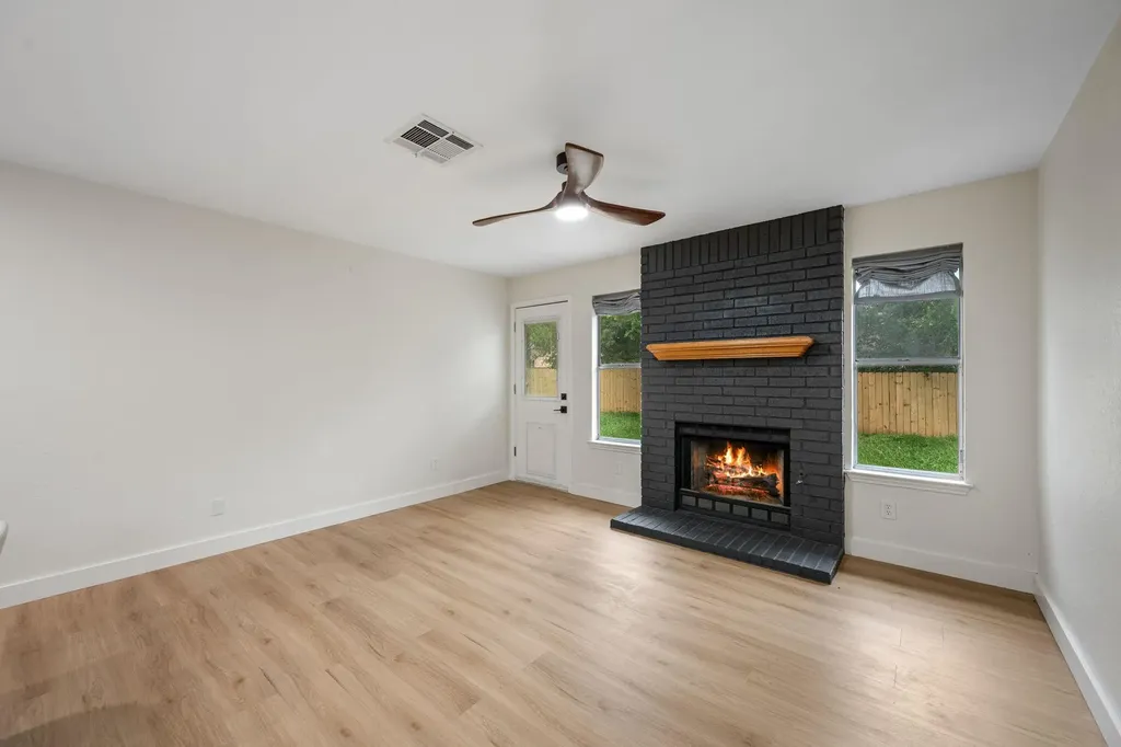 8322 Doe Meadow Drive Austin TX 78749