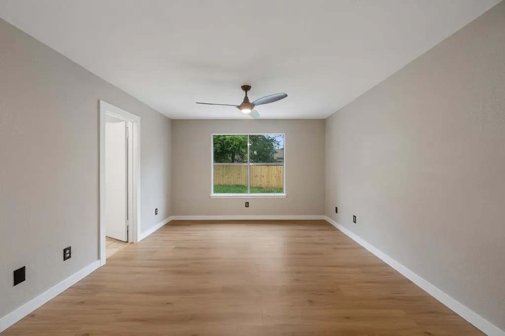 8322 Doe Meadow Drive Austin TX 78749
