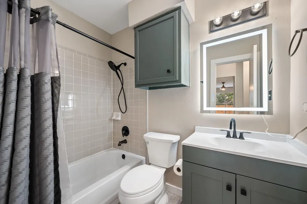 8322 Doe Meadow Drive Austin TX 78749