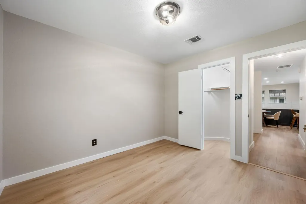 8322 Doe Meadow Drive Austin TX 78749