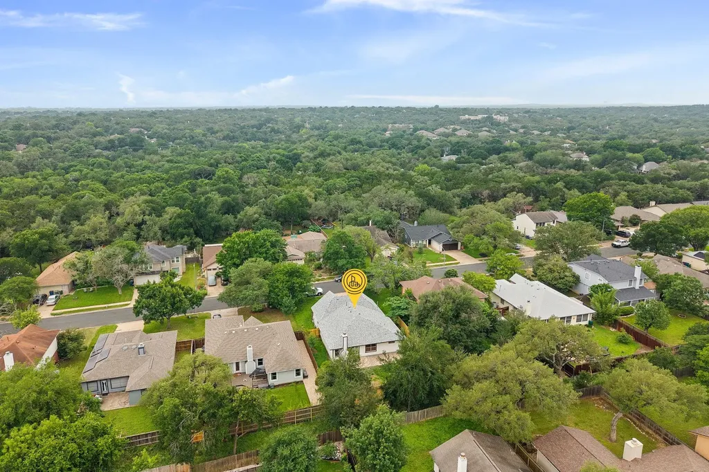 8322 Doe Meadow Drive Austin TX 78749