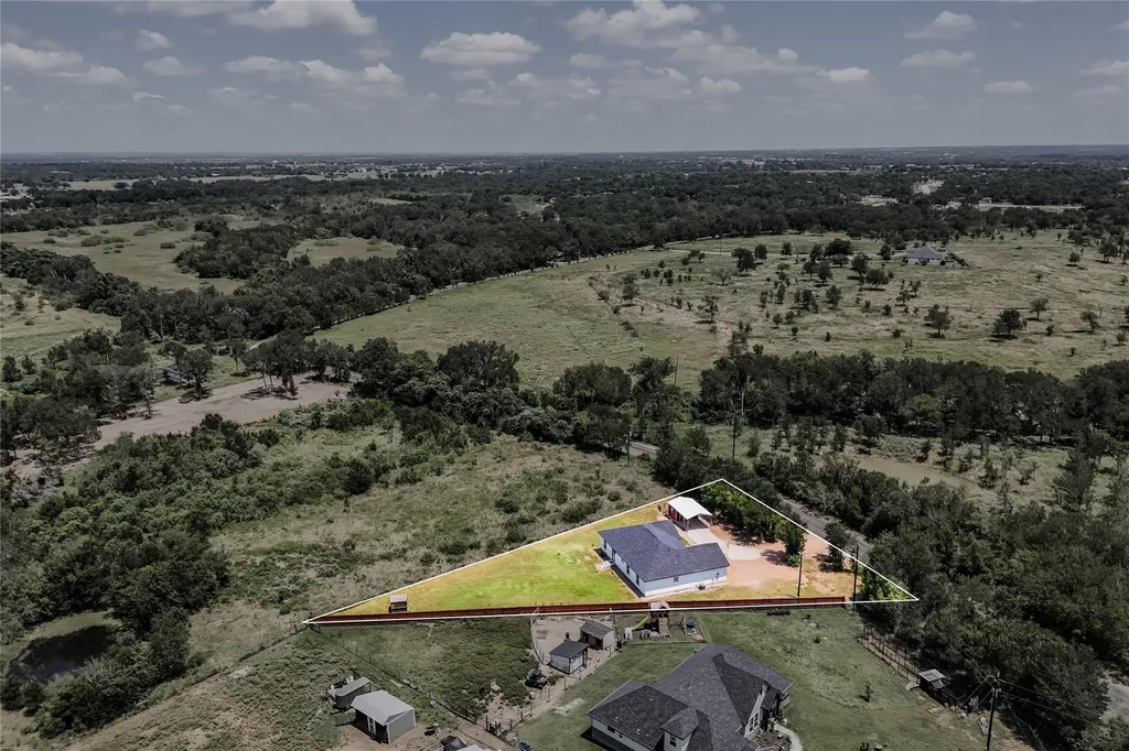 537 Lower Elgin Road Elgin TX 78621
