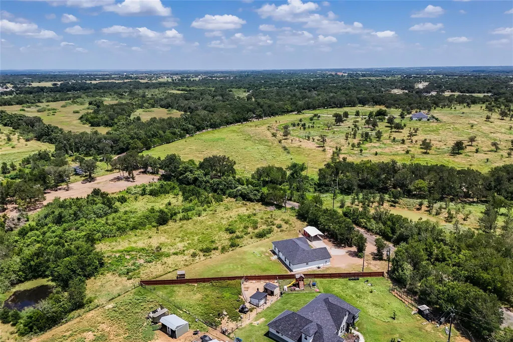 537 Lower Elgin Road Elgin TX 78621