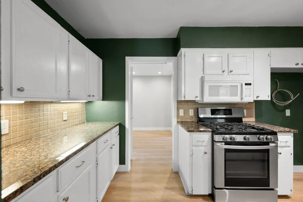 902 Emerald Wood Drive Austin TX 78745