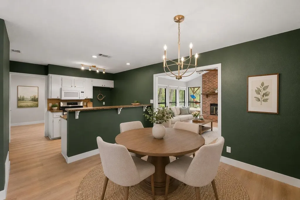 902 Emerald Wood Drive Austin TX 78745