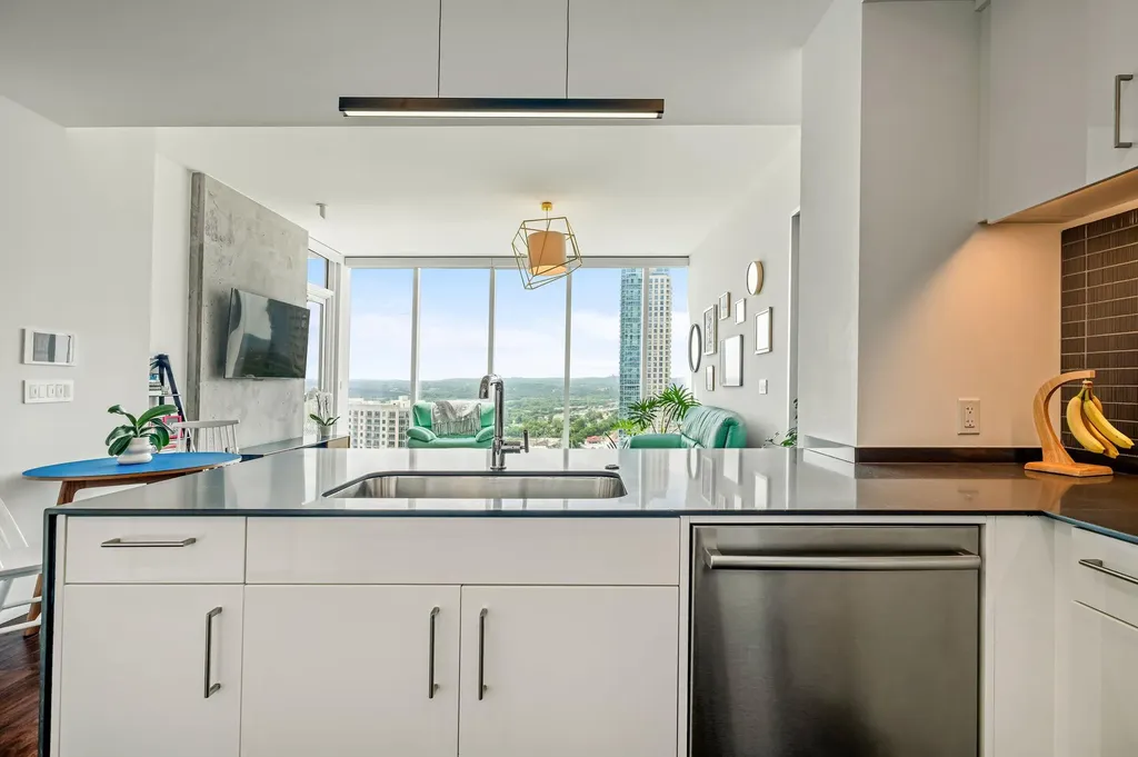 301 West Avenue Austin TX 78701