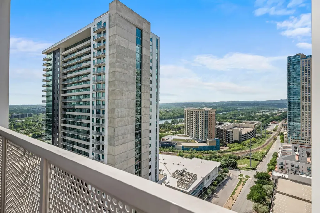 301 West Avenue Austin TX 78701