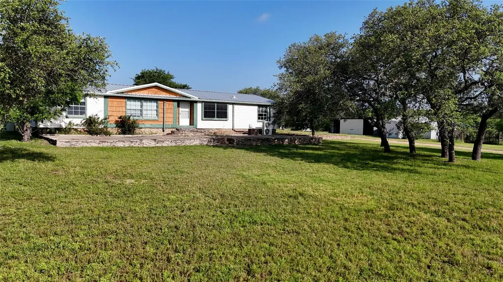 204 Lagitos Lane Llano TX 78643