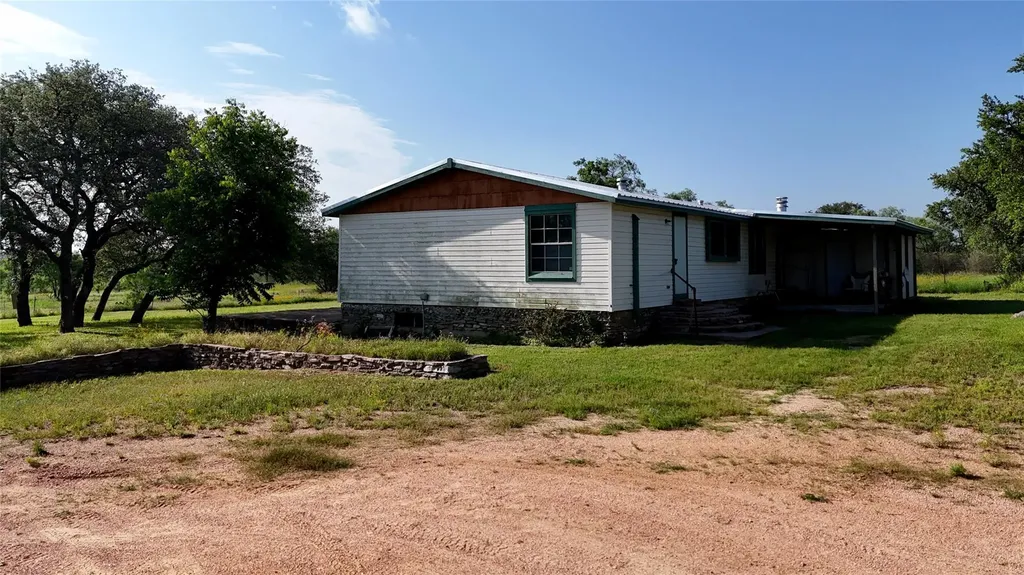 204 Lagitos Lane Llano TX 78643
