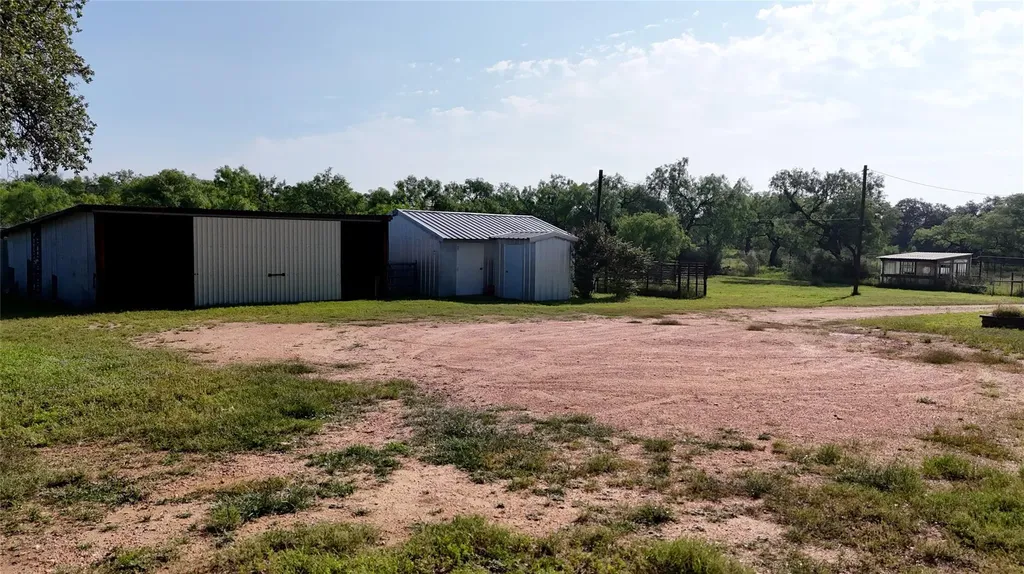 204 Lagitos Lane Llano TX 78643