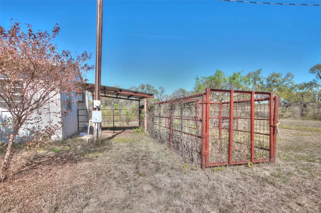 204 Lagitos Lane Llano TX 78643