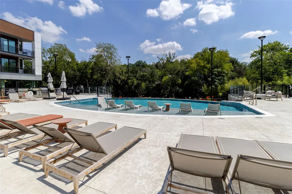 2209 S 1st Street Austin TX 78704