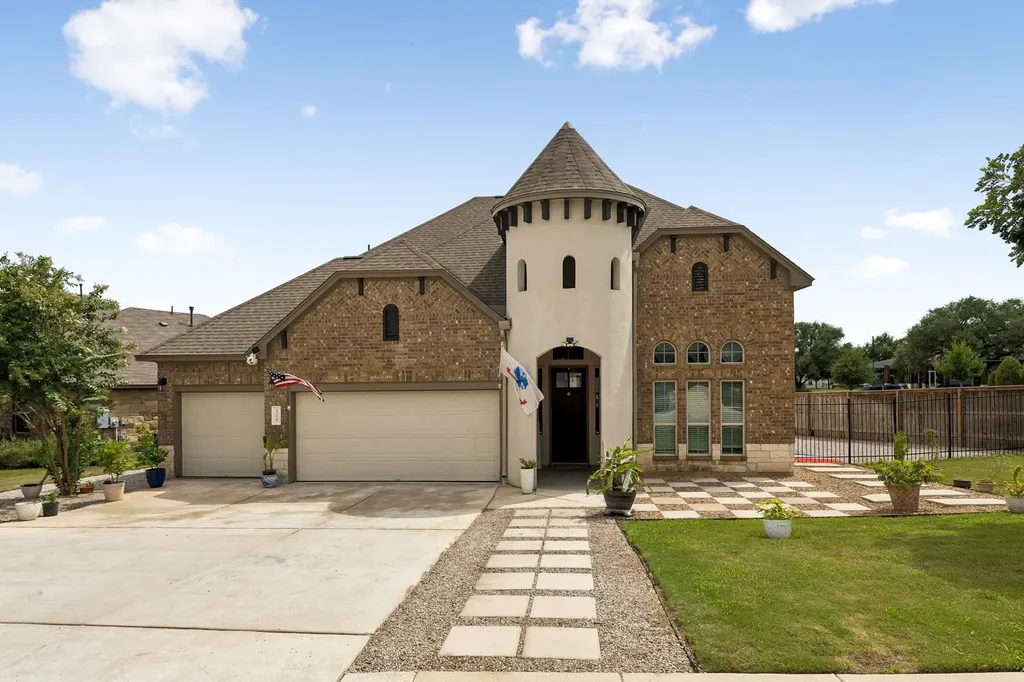 106 Groesbeck Lane Leander TX 78641