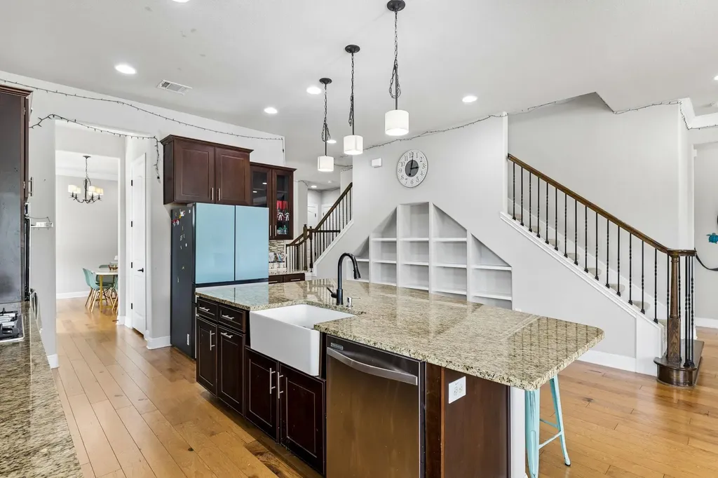 106 Groesbeck Lane Leander TX 78641
