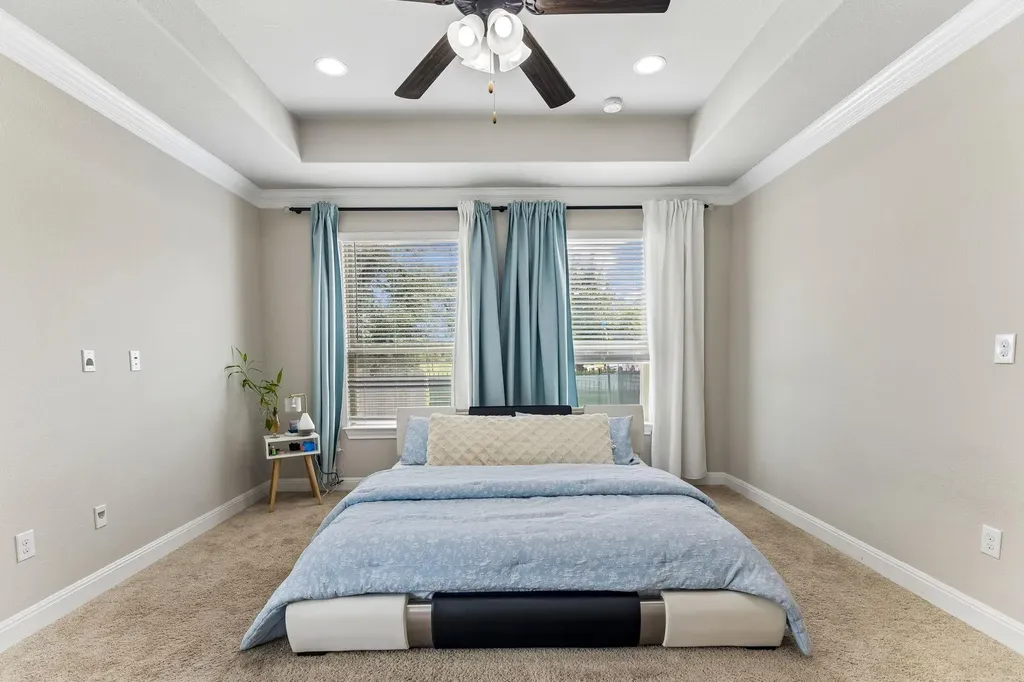 106 Groesbeck Lane Leander TX 78641
