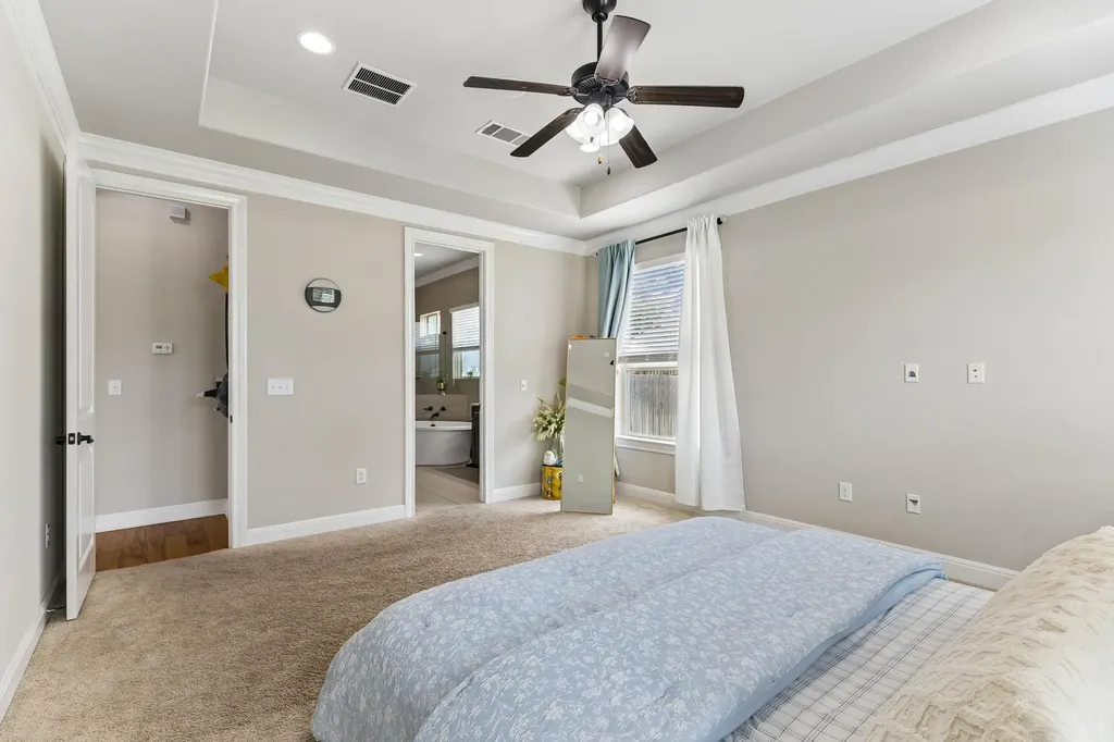 106 Groesbeck Lane Leander TX 78641