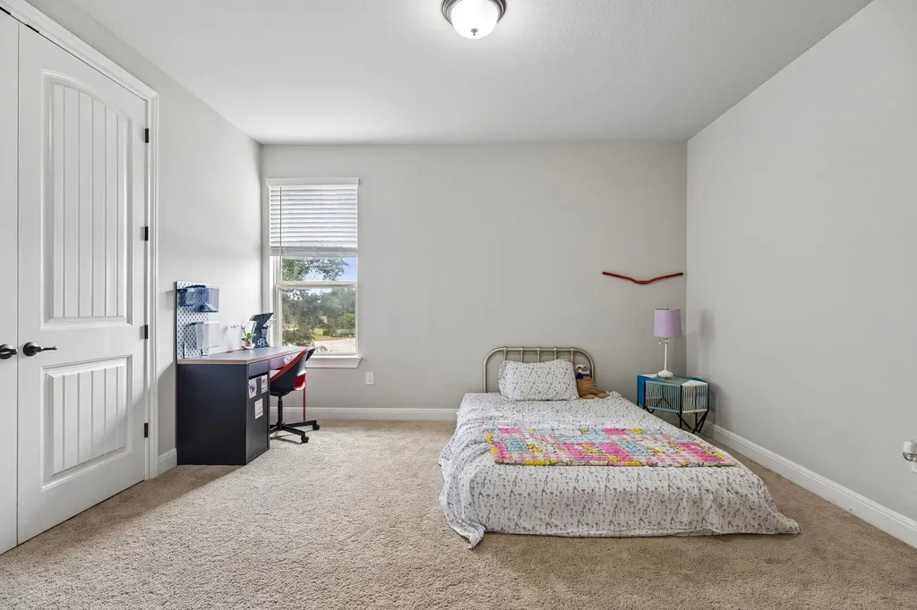 106 Groesbeck Lane Leander TX 78641