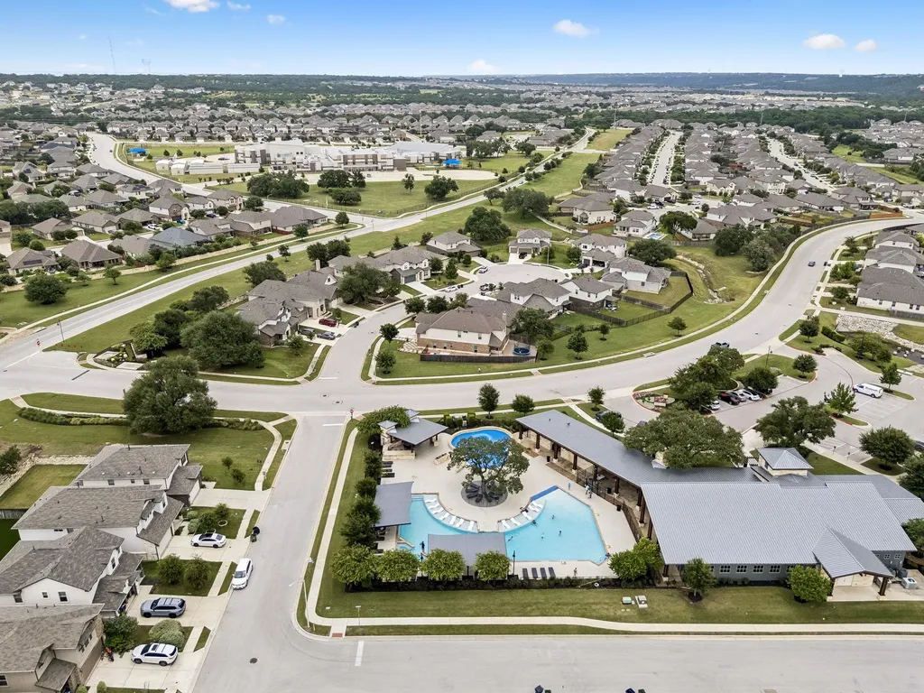 106 Groesbeck Lane Leander TX 78641