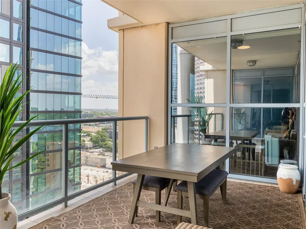 98 San Jacinto Boulevard Austin TX 78701