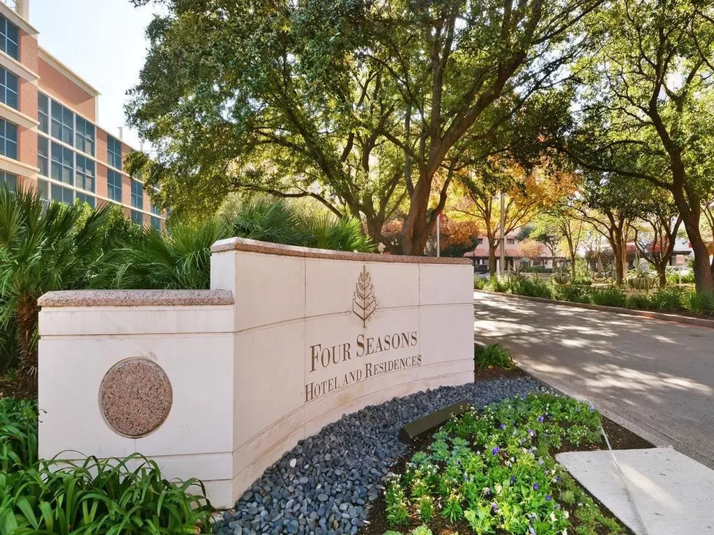 98 San Jacinto Boulevard Austin TX 78701