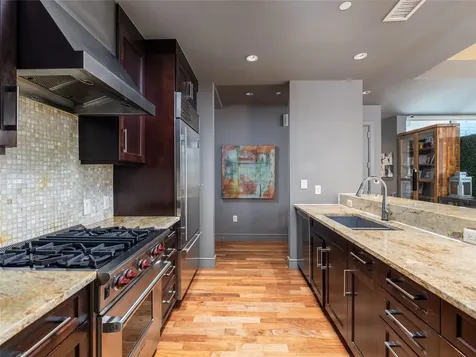 98 San Jacinto Boulevard Austin TX 78701