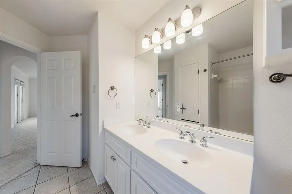 1704 Randolph Ridge Trail Austin TX 78746