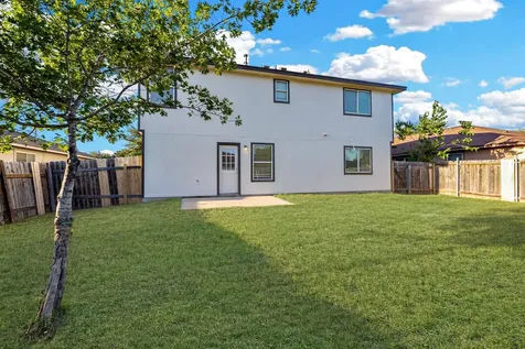 124 Steven Street Hutto TX 78634