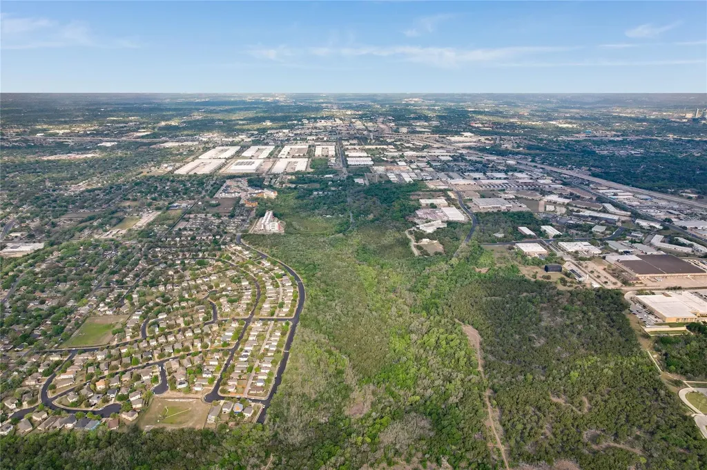 5504 Viewpoint Drive Austin TX 78744