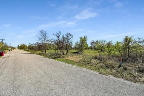 000 Leisure Lane Cedar Creek TX 78612