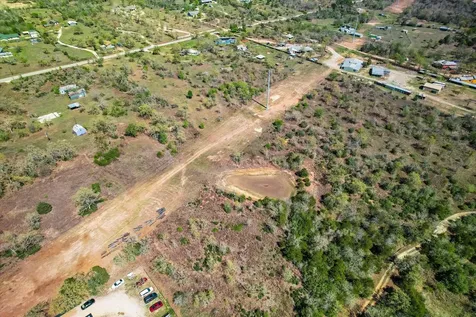 000 Leisure Lane Cedar Creek TX 78612
