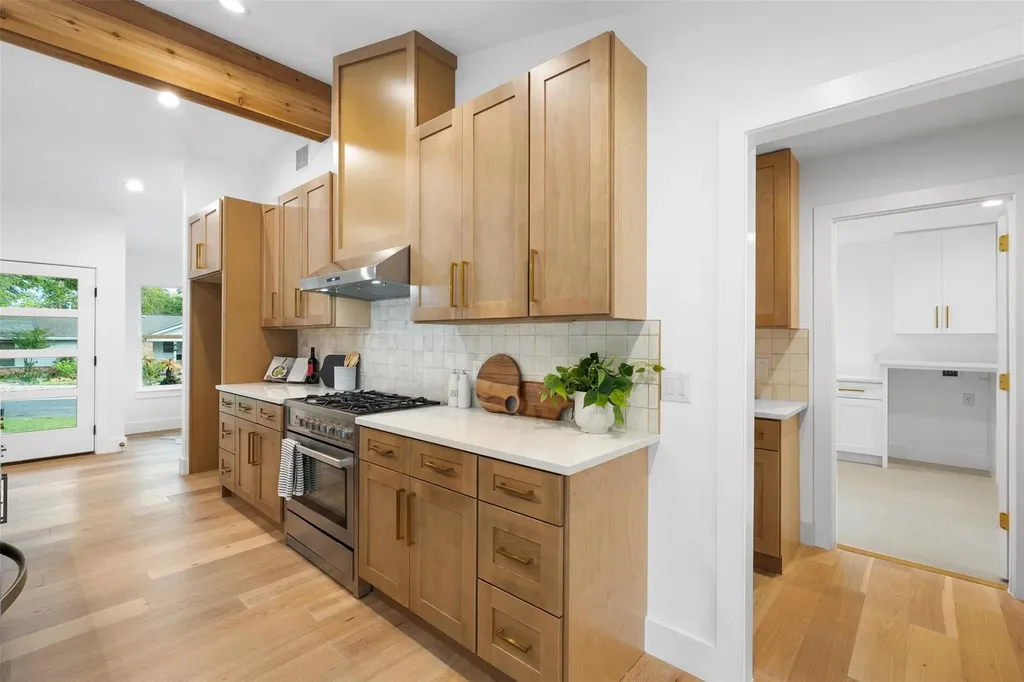4906 Enchanted Lane Austin TX 78745