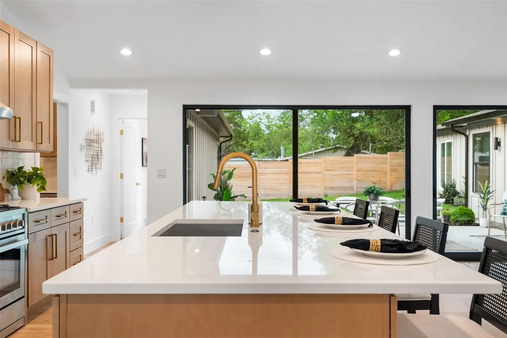 4906 Enchanted Lane Austin TX 78745