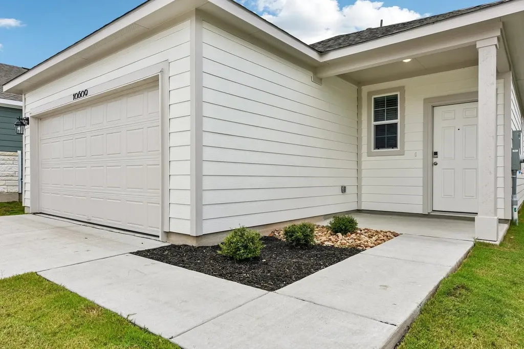 10609 Justify Lane Buda TX 78610
