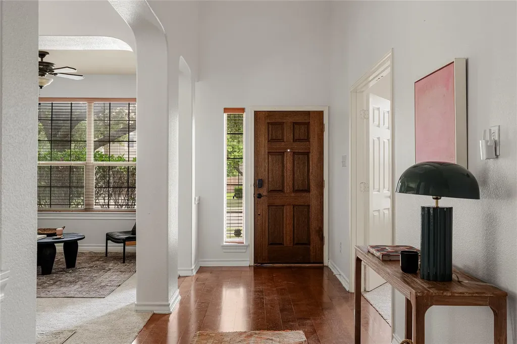 212 Camperdown Elm Drive Austin TX 78748
