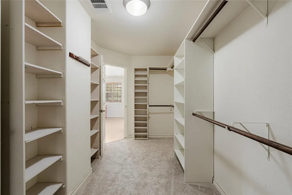 212 Camperdown Elm Drive Austin TX 78748