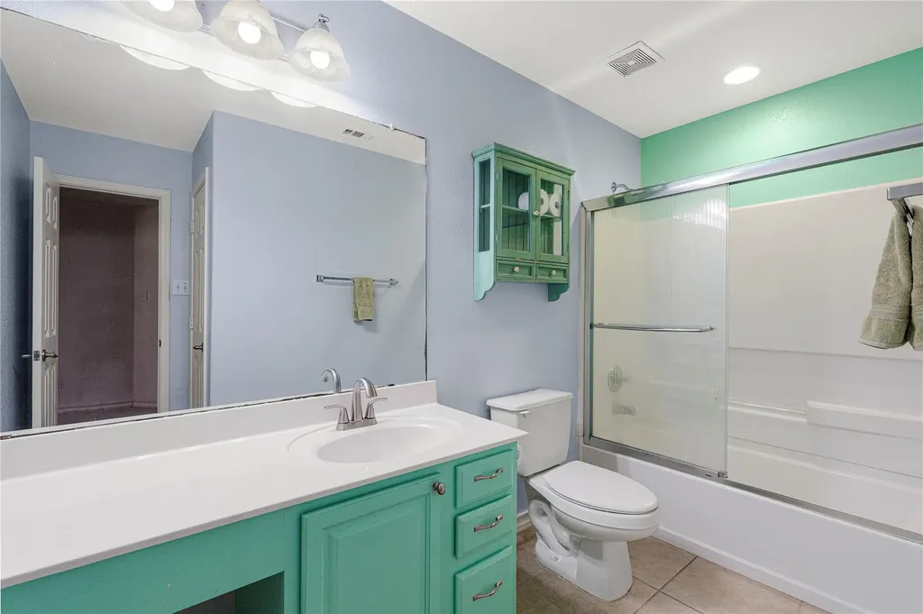 212 Camperdown Elm Drive Austin TX 78748