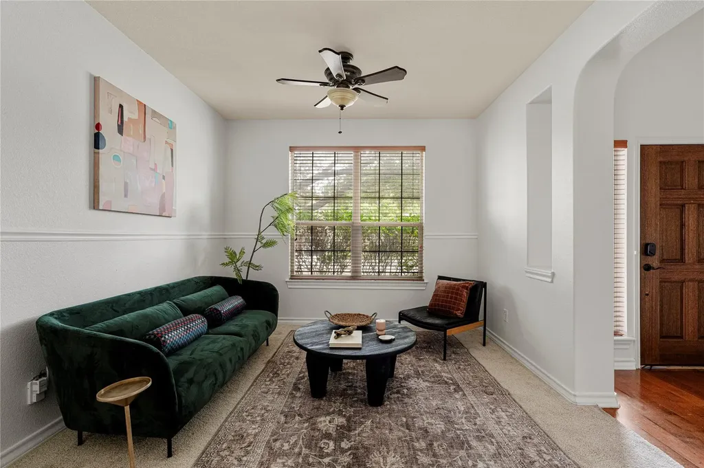 212 Camperdown Elm Drive Austin TX 78748
