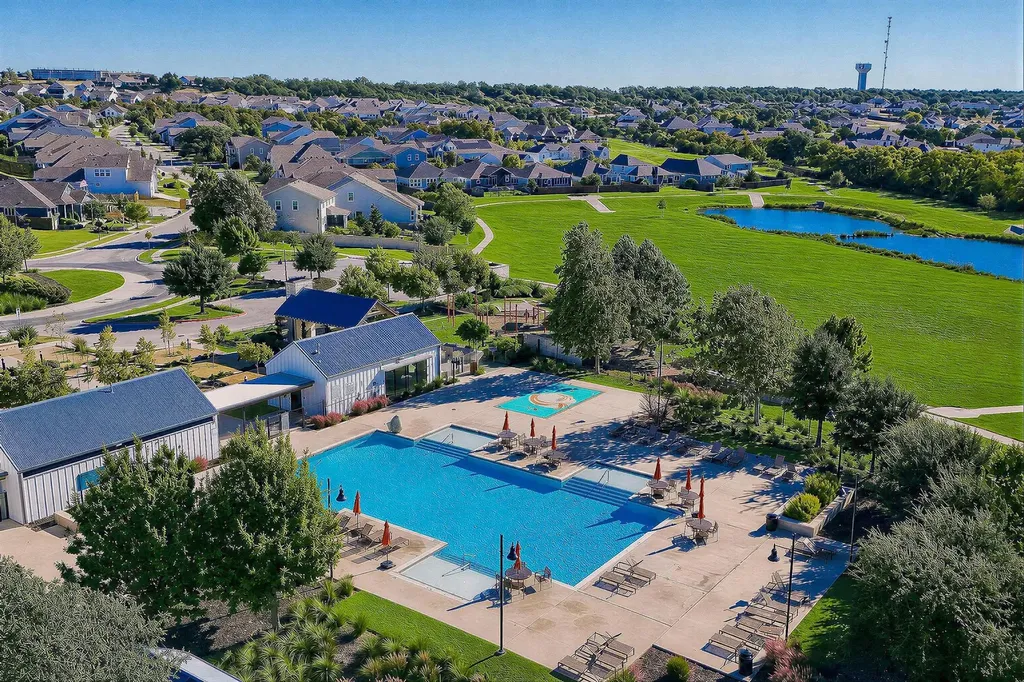 137 Broken Oak Drive Liberty Hill TX 78642