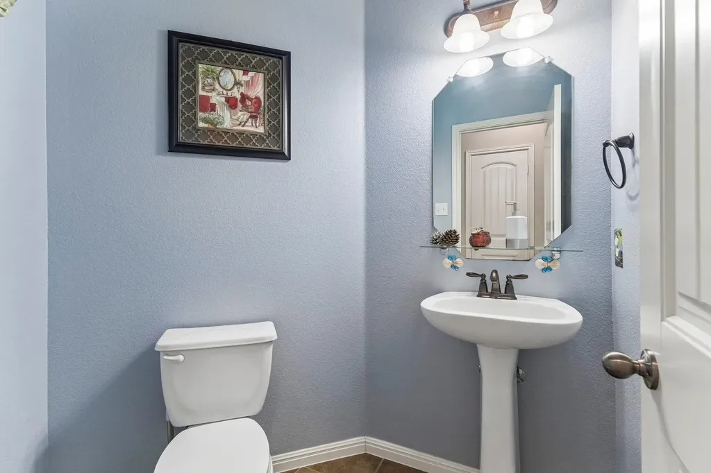 100 Sandy Lyle Cove Round Rock TX 78664