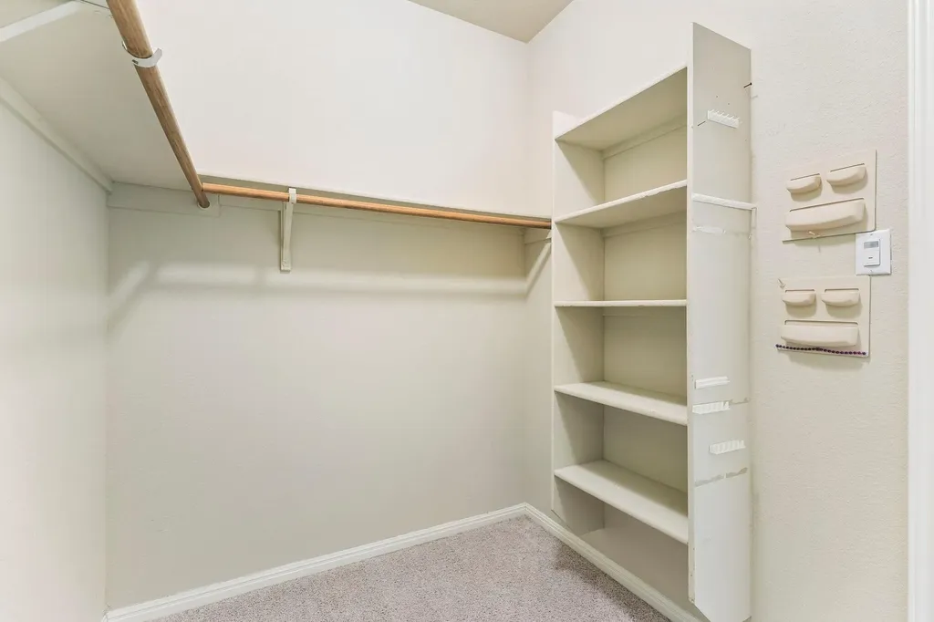100 Sandy Lyle Cove Round Rock TX 78664